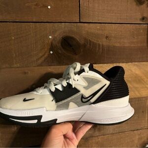 Nike KYRIE 5 TB White Black